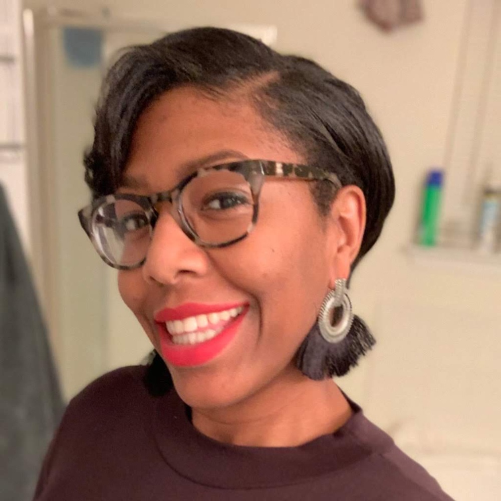 Meet your Posher, Sade